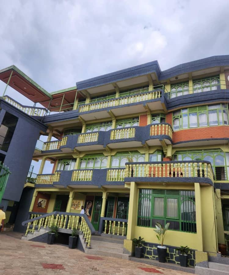 Heartland Hotel คิกาลี ภายนอก รูปภาพ