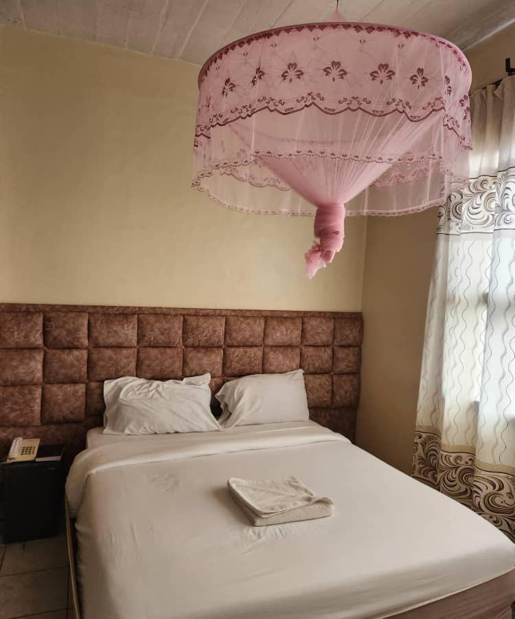 Heartland Hotel คิกาลี ภายนอก รูปภาพ